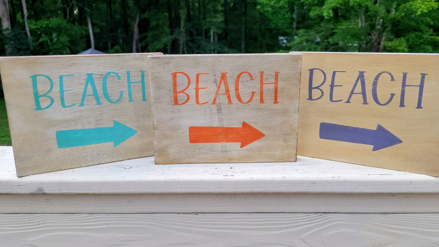 Beach This Way Shelf Décor