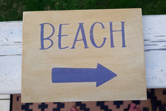 Beach This Way Shelf Décor