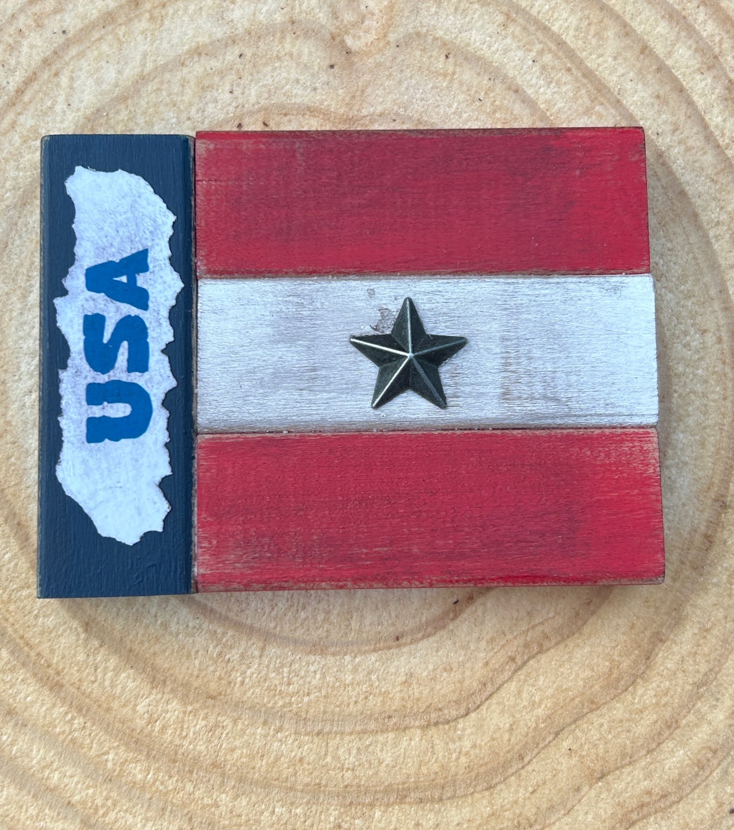 Rustic Crafts/ “USA Star Flag" Shelf Décor