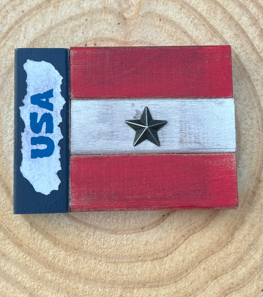 Rustic Crafts/ “USA Star Flag" Shelf Décor