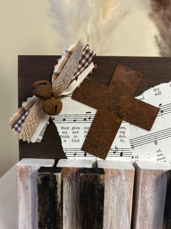 Rustic Crafts/ “Praise Piano” Shelf Décor – Brown